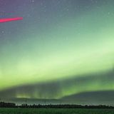 Spectacular Photo Shows 4 Celestial Wonders in One Picture, Including a Comet