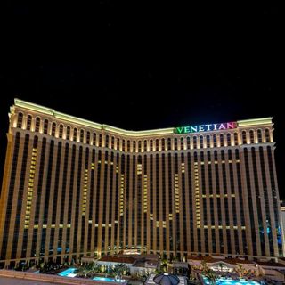 Venetian Resort in Las Vegas offering free night stay to frontline 'community heroes'