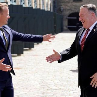 Pompeo tried to shake hands with a bunch of foreign leaders. They all turned him down.