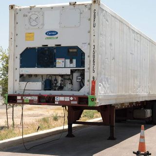 Hidalgo County stores bodies in trucks as Texas sets one-day record for COVID-19 deaths