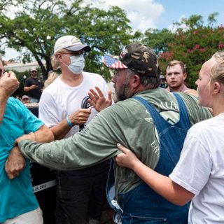 Tyler Democrat Hank Gilbert’s campaign manager injured in scuffle at Sunday protest