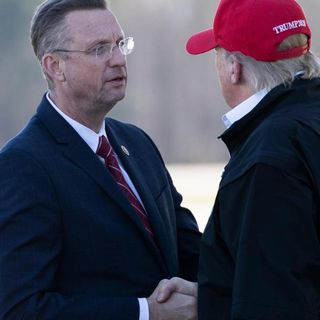 5 congressmen -- including Trump's future chief of staff and lawmaker who shook President's hand -- to self-quarantine after CPAC