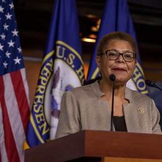 Karen Bass eulogized Communist Party USA leader