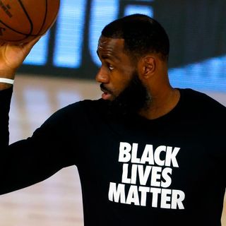 LeBron James laughs off Trump's criticism of NBA players