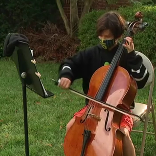 10-year-old Ohio boy holds quarantine cello concerts to raise money for charity