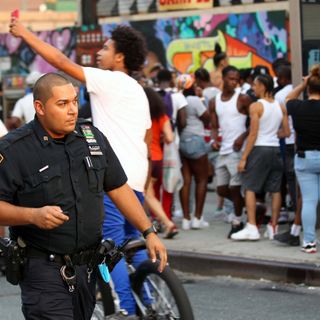 NYPD cops don’t lift a finger as teen is beaten in broad daylight