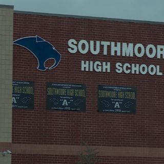 Parents plan to protest ‘back to school plan’ at Moore school board meeting