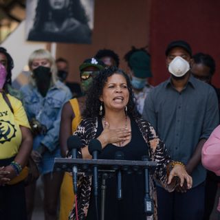 Police Swarm Black Lives Matter-LA Co-Founder's Home After False Kidnapping Call