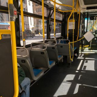 Video shows partiers take over MTA bus while smoking, dancing in Queens