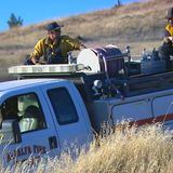 Firefighters prepare for weekend of tough conditions near Mosier Creek Fire