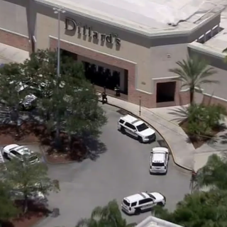 2 Robbery Suspects Shot by Jewelry Store Worker in Pembroke Lakes Mall: Pembroke Pines Police