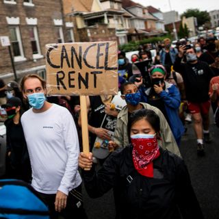 ‘Antifa’ protesters trash Williamsburg Whole Foods, Apple over weekend