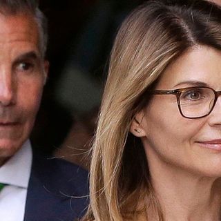 College admissions scandal: Prosecutors recommend 2 months for Loughlin, 5 months for husband