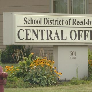 School District of Reedsburg warns of possible COVID-19 exposure at registration event