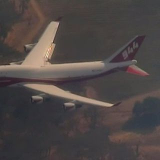 Where is the Global Supertanker 747 plane during Colorado’s wildfire fight?