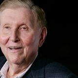 Sumner Redstone, Towering Media Mogul Who Helped Shape Modern Entertainment Industry, Dies at 97