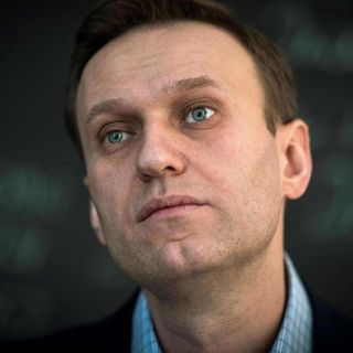 Russian opposition leader Alexey Navalny in coma after suspected 'poisoning'