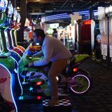 Dave & Buster's in Wayne laying off 107 employees from Willowbrook Mall location