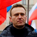 Novichok found on water bottle suggests Russia's Navalny poisoned before he went to airport, aides say