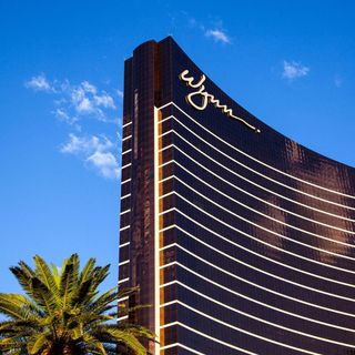 Nearly 550 Wynn Las Vegas employees test positive for COVID-19