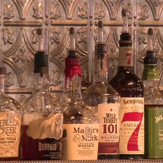 Bar owners devastated after Gov. Abbott announces other businesses can expand capacity