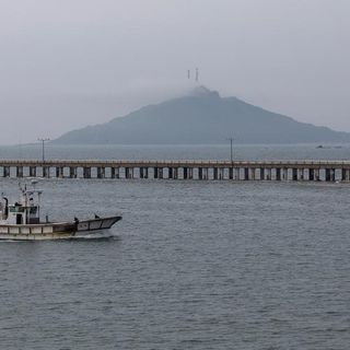 South Korea official shot dead by North Korean troops after crossing border: Seoul | CNN