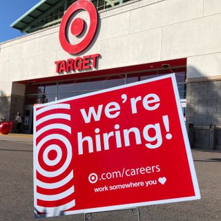 Target to hire 130,000 holiday workers, in line with last year, but jobs will focus on online orders