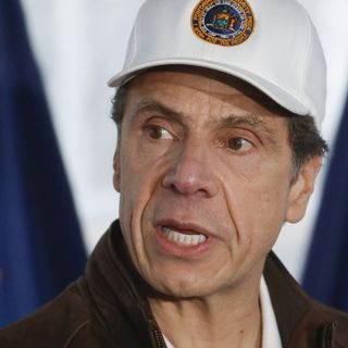 Cuomo emerges as Democratic counter to Trump virus response