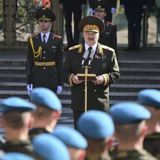 Belarus president sworn in at unannounced inaugural ceremony