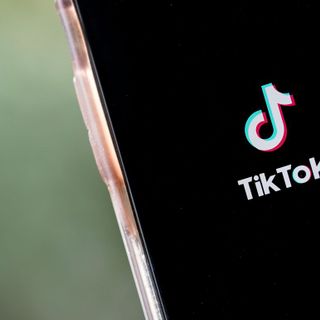 Judge temporarily halts Trump’s TikTok download ban