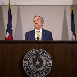 Top aides accuse Texas Attorney General Ken Paxton of bribery, abusing office