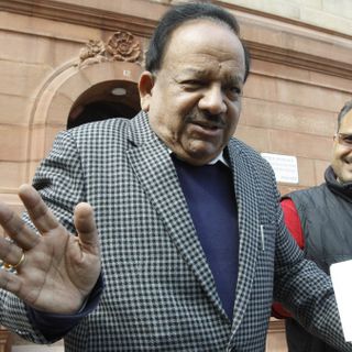 How many of your colleagues used Ayurveda to treat Covid, IMA asks Harsh Vardhan