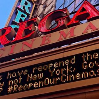 Regal Cinemas Jabs NY Gov. Andrew Cuomo On Times Square Marquee For Shuttered Theaters Across State