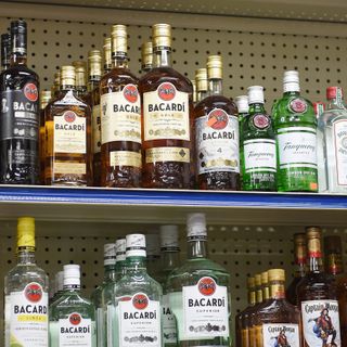 Flint considers curbing late-night hours of liquor, corner stores to stem crime