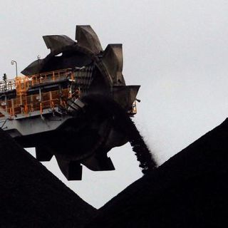 BHP confirms Chinese customers have cancelled orders for Australian coal - ABC News