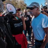 Six injured, including three police officers, during clashes in S.F. between pro- and anti-Trump groups