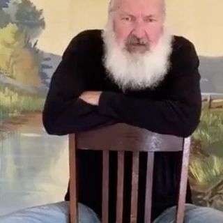 Actor Randy Quaid Defends Trump, Asks Americans: “Is this the way America goes—from George Washington to George Soros— from “oceans white with foam” to a “Socialist swamp?”