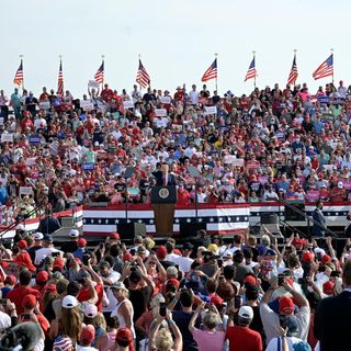 Trailing in the polls and in fundraising, Trump clings to one marker as a sign of success — crowd size