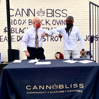 These D.C. Weed Workers Are The First Local Dispensary Employees To Unionize