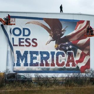 After a day of confusion, Trump rally back on at Rochester airport