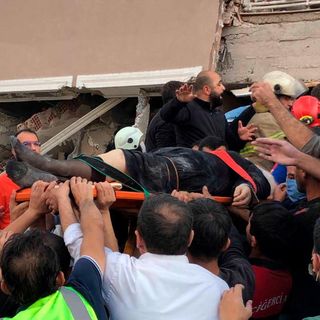 Rescuers have pulled more than 100 earthquake survivors from the rubble of Izmir