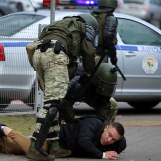 Belarusian Pensioners Take To Minsk Streets After Hundreds Of Protesters Detained