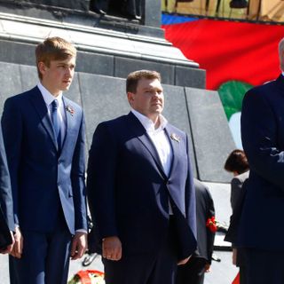 EU Agrees To Extend Sanctions To Lukashenka, 14 Others Over Crackdown In Belarus