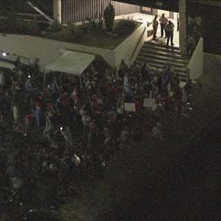 Hundreds upset over ballot counting protest in downtown Phoenix