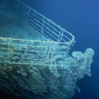 Tourists will be able to visit the Titanic wreckage in 2021