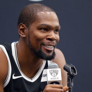 Kevin Durant’s peers are gushing over how well he’s playing