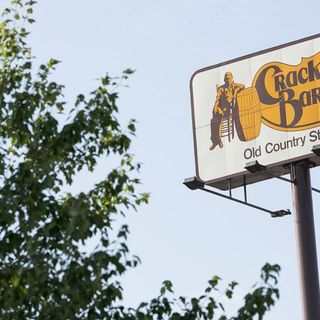 Cracker Barrel apologizes for noose-shaped decoration inside Connecticut store