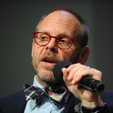 Alton Brown Says He Votes Republican (But Hates Trump) and Folks Are Still Upset