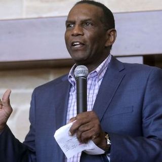 Burgess Owens wins back Utah's 4th Congressional District seat for Republicans