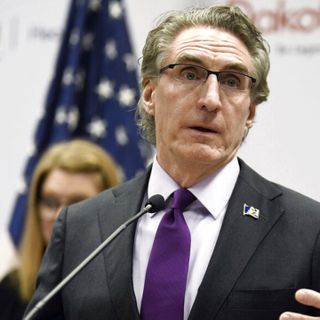 Burgum amends portion of executive order, will allow sports practices to resume Nov. 30